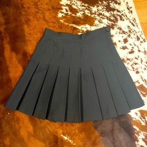 American Apparel Black Pleated Skirt